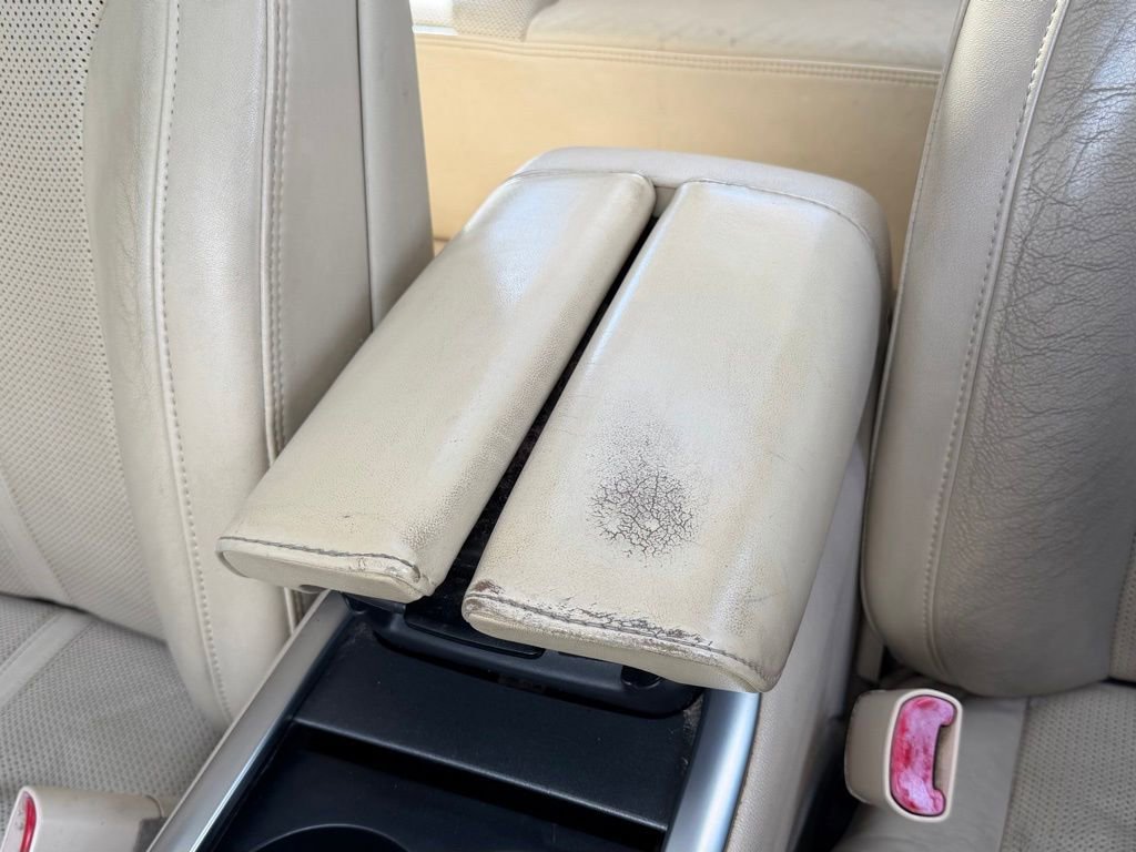 Used 2010 Lincoln MKS image 43