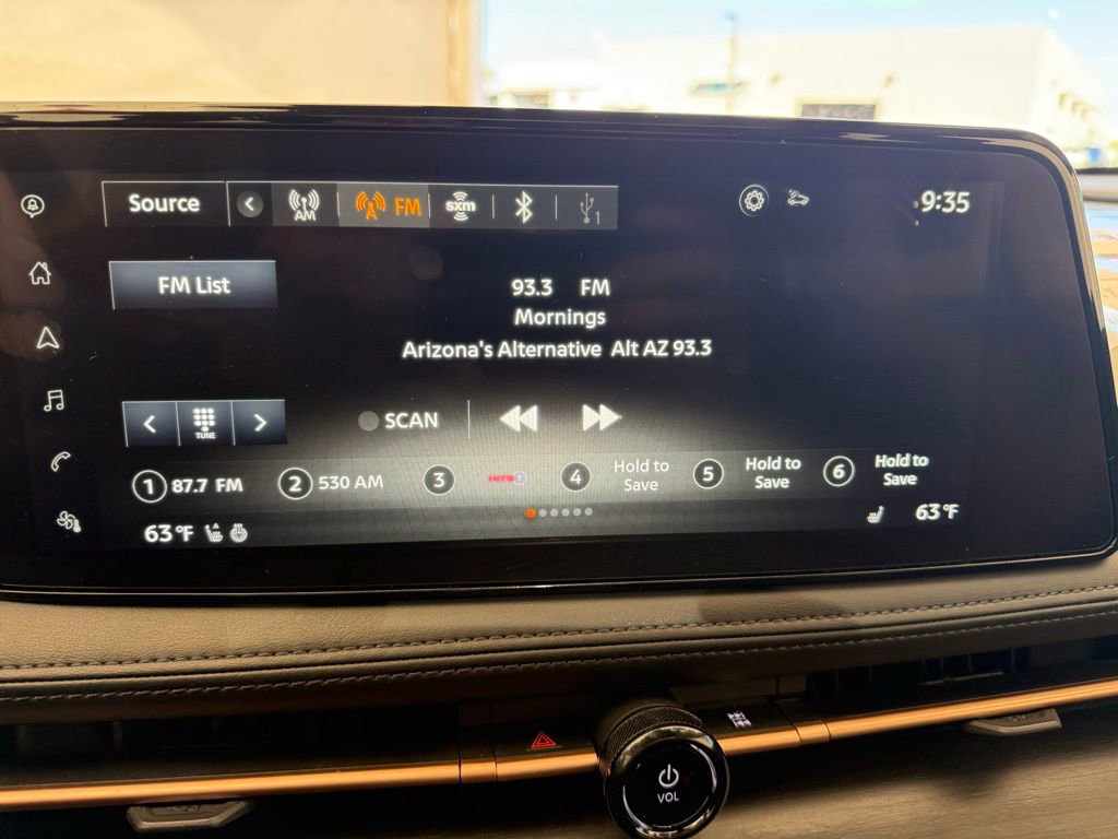 Used 2024 Nissan Ariya FWD image 35