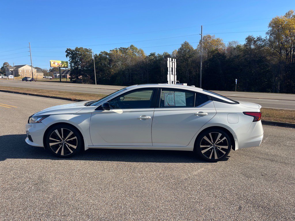 Used 2019 Nissan Altima 2.5 SR w/ SR Premium Package image 13
