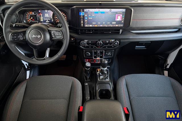 Used 2026 Jeep Wrangler Unlimited Rubicon AWD/4WD image 15