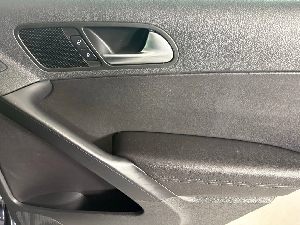 Used 2017 Volkswagen Tiguan Wolfsburg Edition image 15