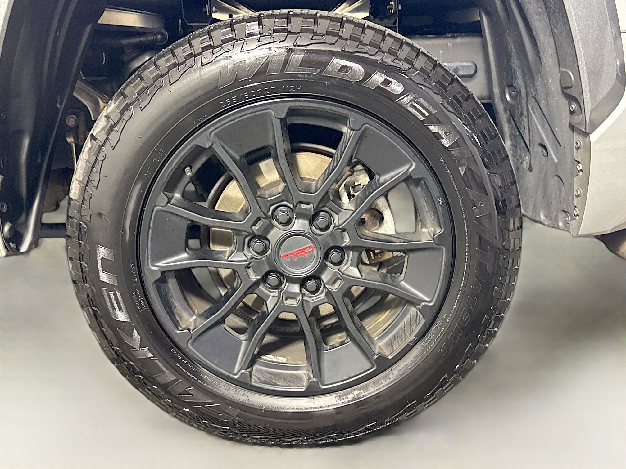 Used 2022 Toyota Tundra Limited w/ Power Package AWD/4WD image 28