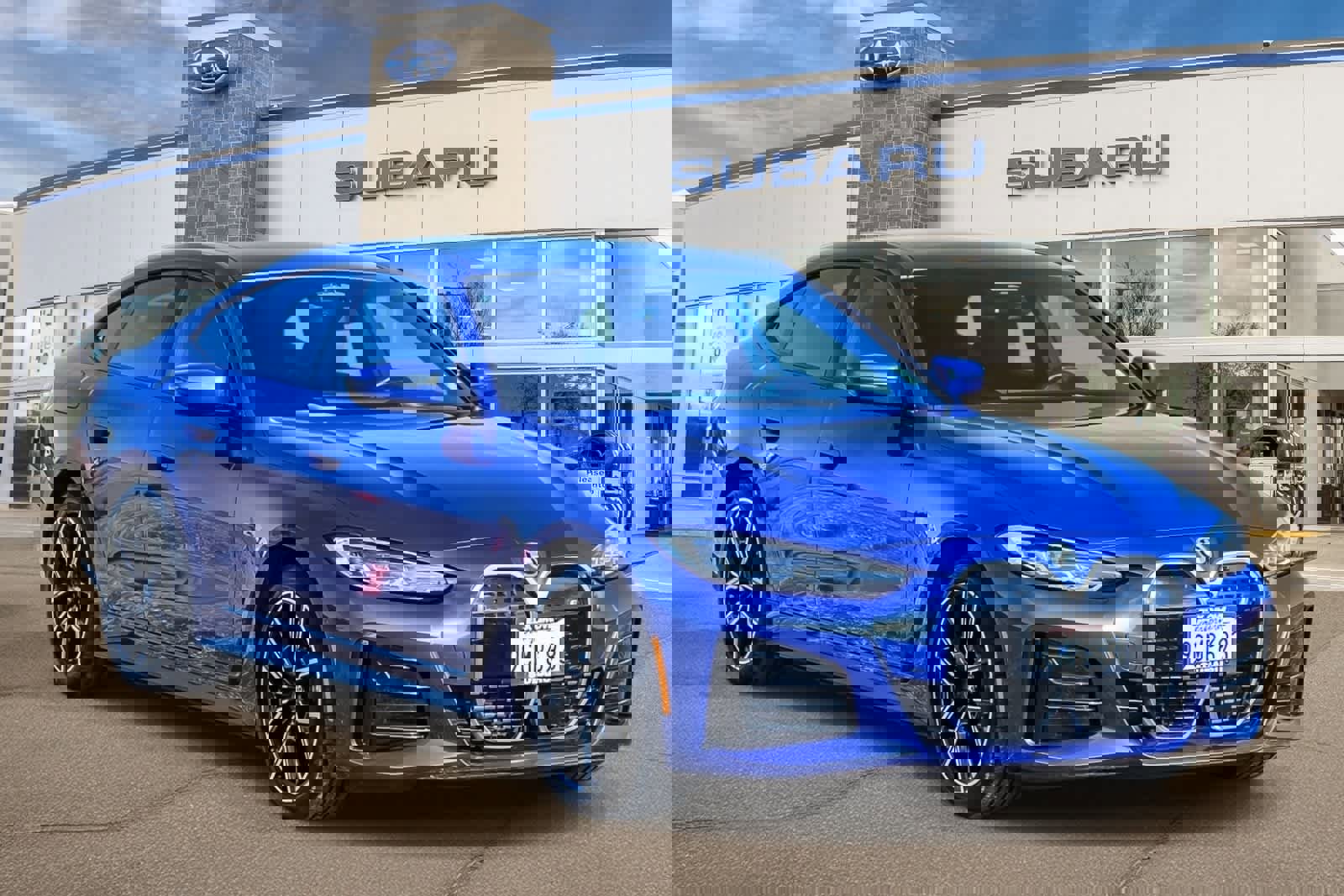 Used 2022 BMW i4 eDrive40 w/ M Sport Package image 5