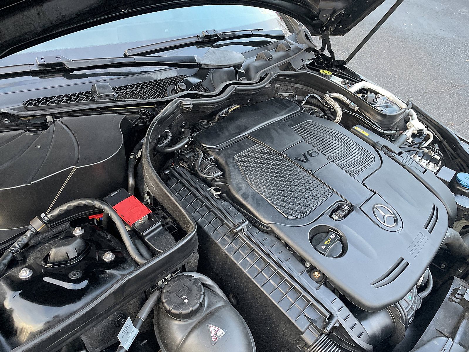 Used 2014 Mercedes-Benz C 300 4MATIC Sedan image 27