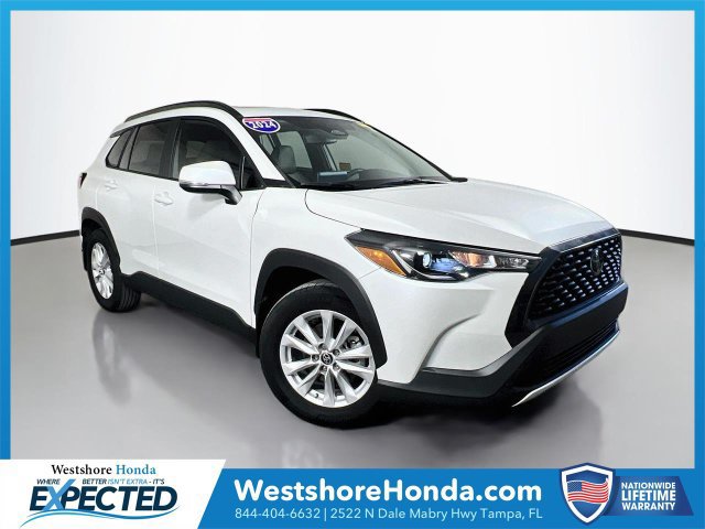 Used 2024 Toyota Corolla Cross LE w/ Moonroof Package