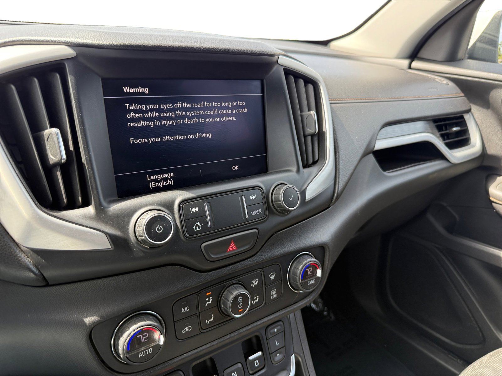 Used 2019 GMC Terrain SLT w/ Preferred Package image 12