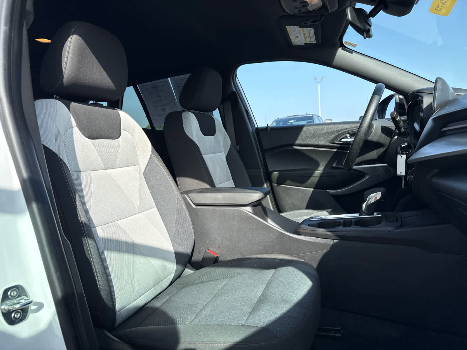 Certified 2024 Chevrolet Trax RS FWD image 22