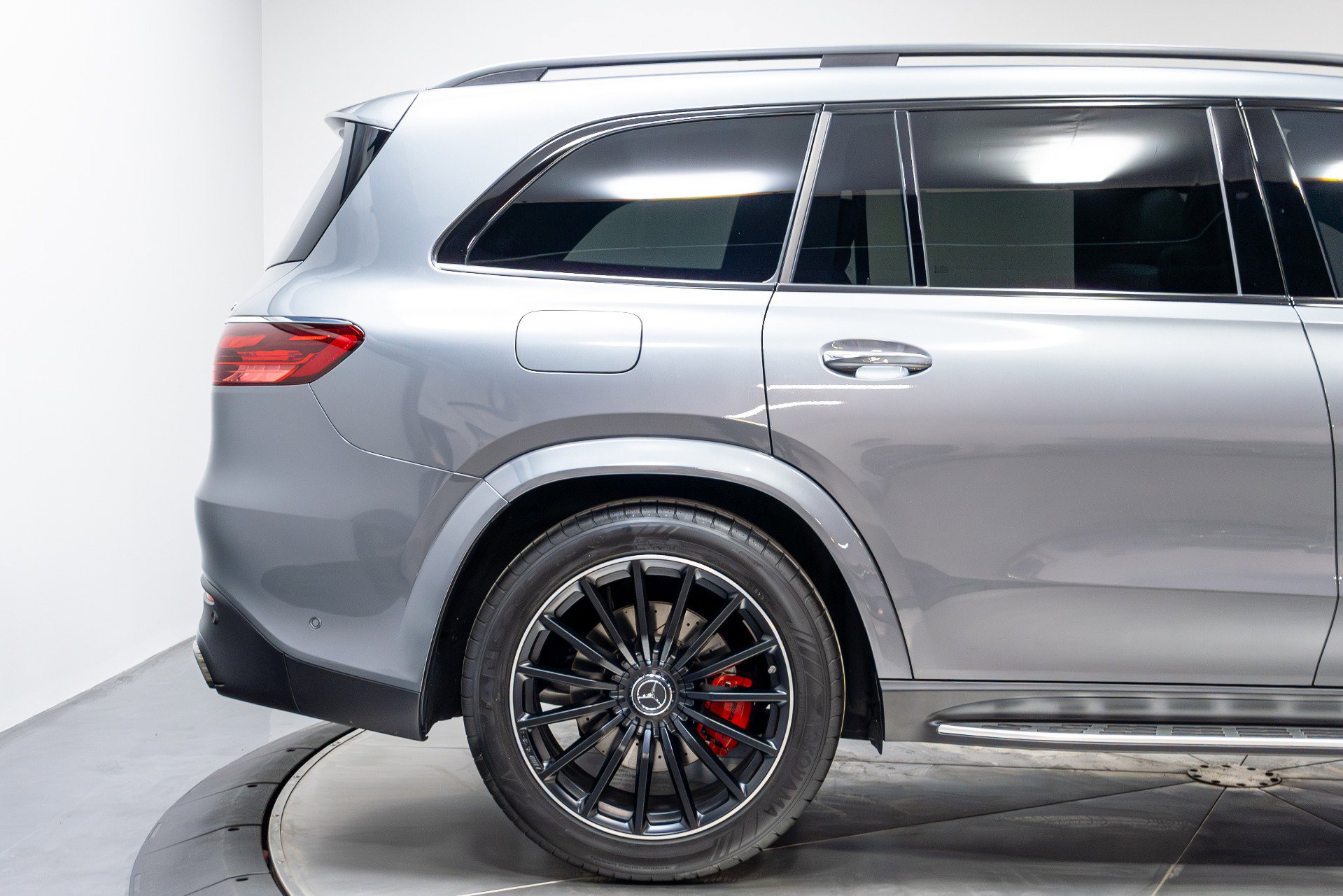 Used 2026 Mercedes-Benz GLS 63 AMG 4MATIC image 19