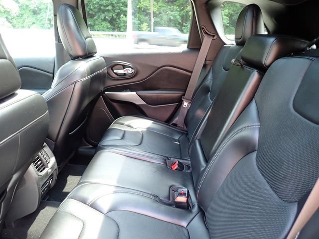 Used 2019 Jeep Cherokee High Altitude AWD/4WD image 17