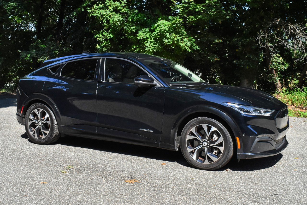 Used 2021 Ford Mustang Mach-E Premium AWD/4WD image 9