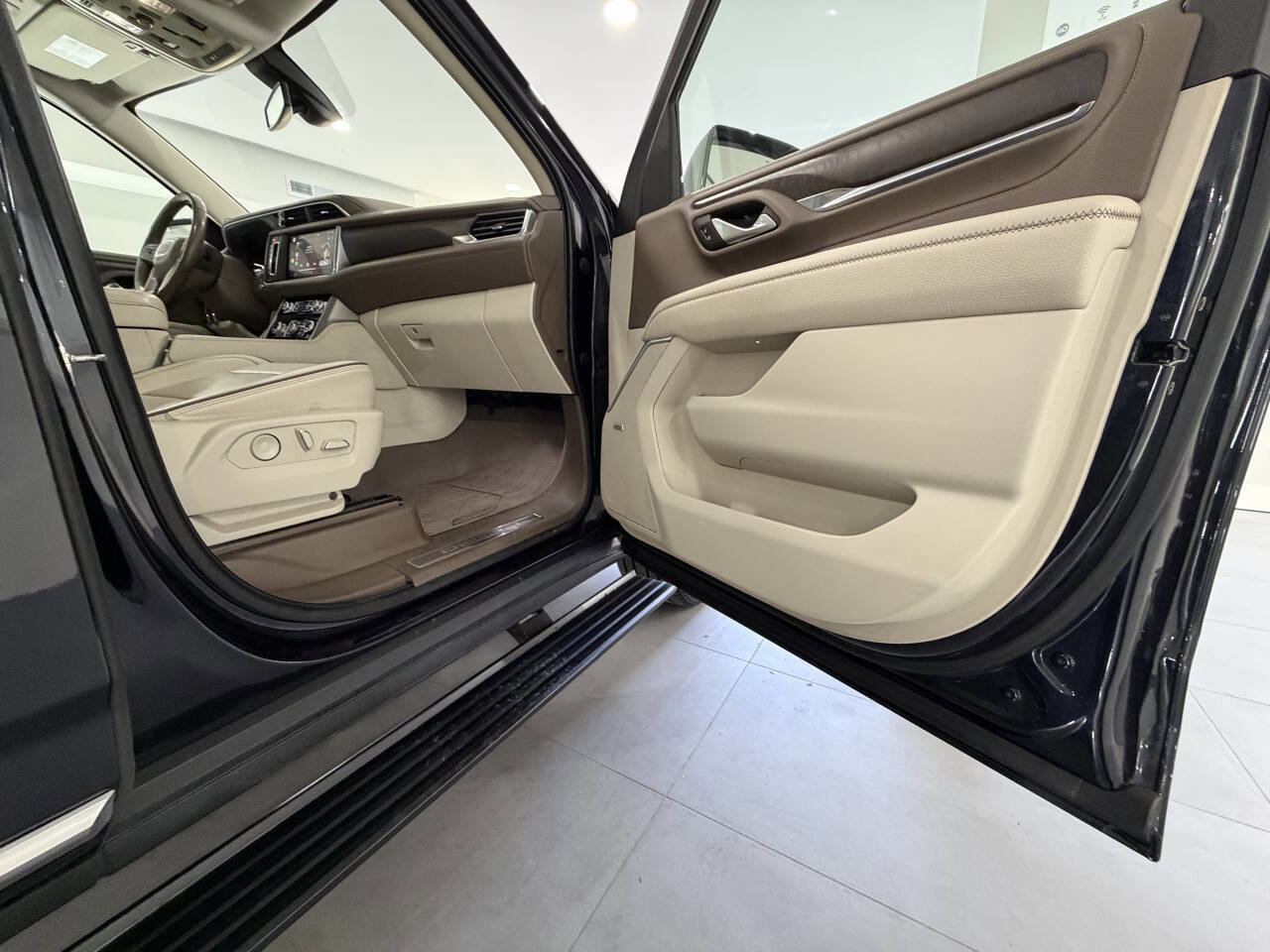 Used 2022 GMC Yukon Denali image 11
