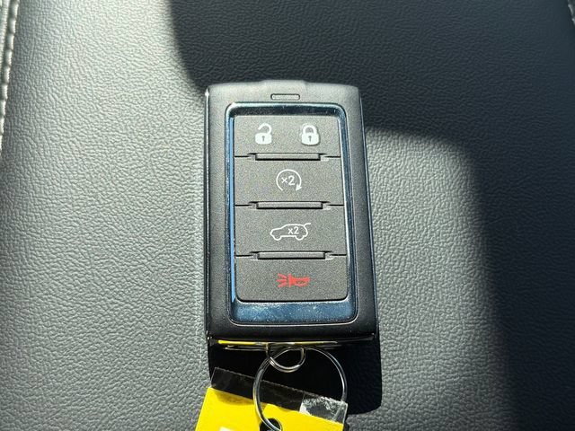 Used 2024 Jeep Grand Cherokee Altitude AWD/4WD image 21