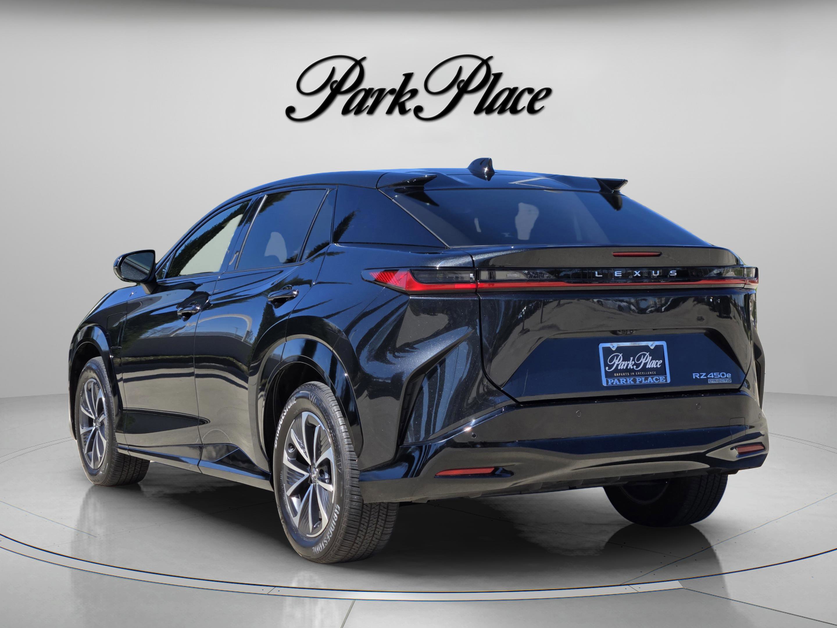 Used 2023 Lexus RZ 450e Premium w/ Accessory Package (Z1) image 4