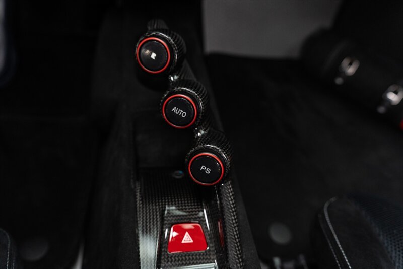 Used 2015 Ferrari 458 Speciale Coupe RWD image 98