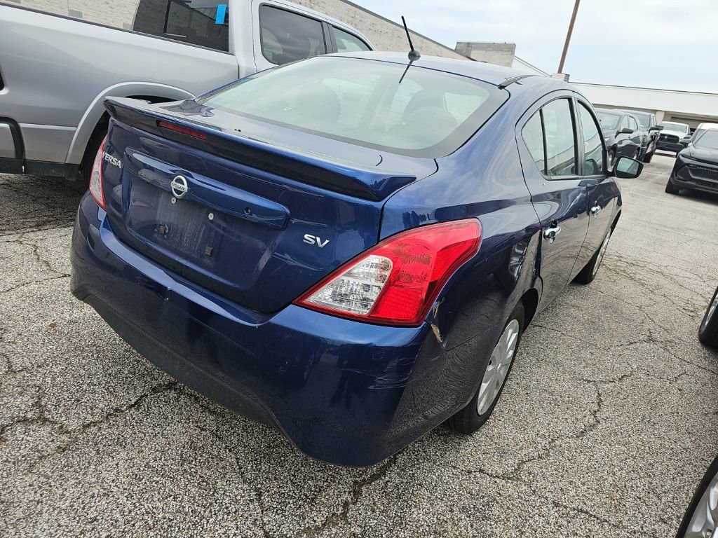 Used 2018 Nissan Versa SV FWD image 14