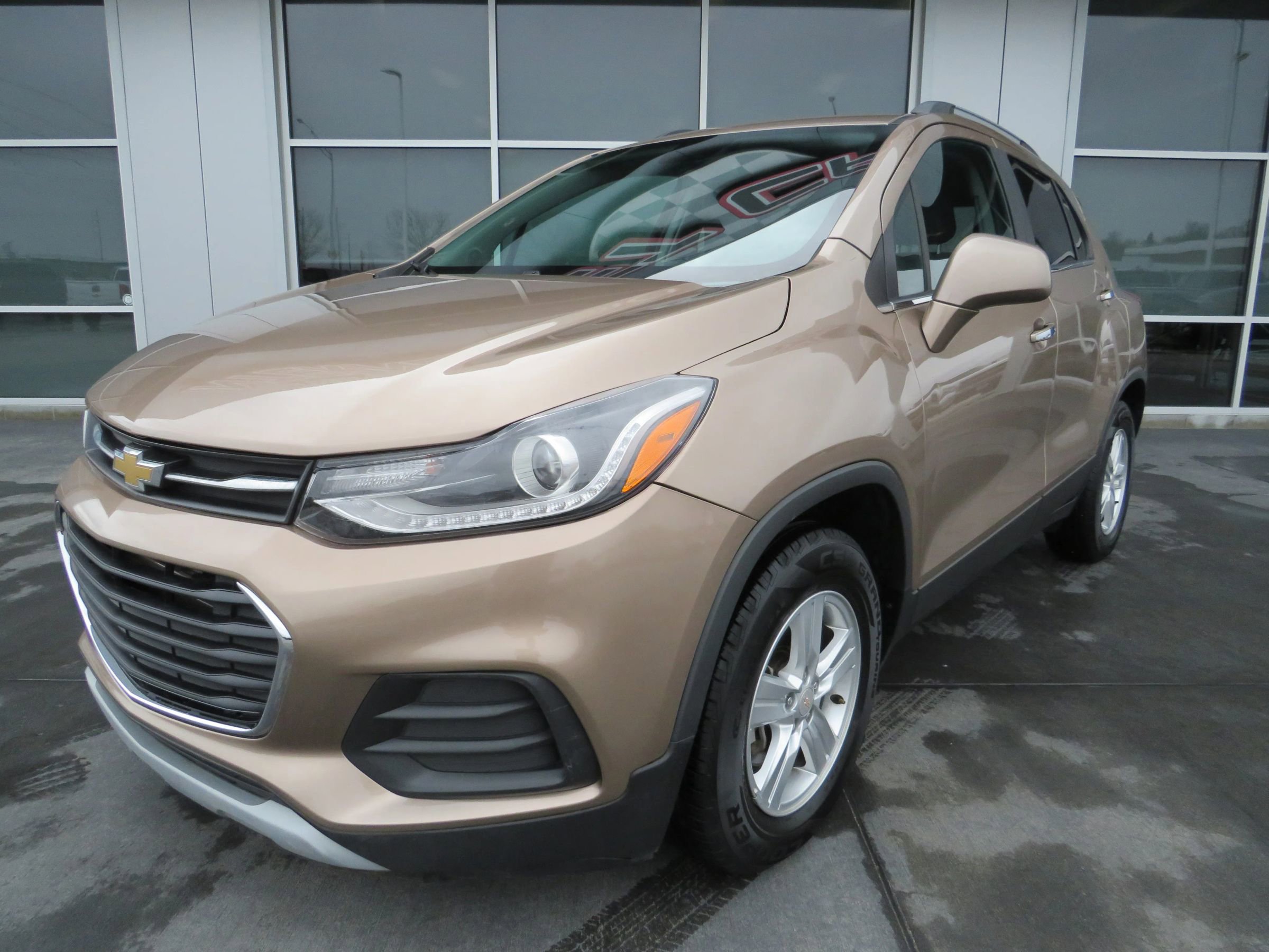 Used 2018 Chevrolet Trax LT w/ LT Convenience Package image 3