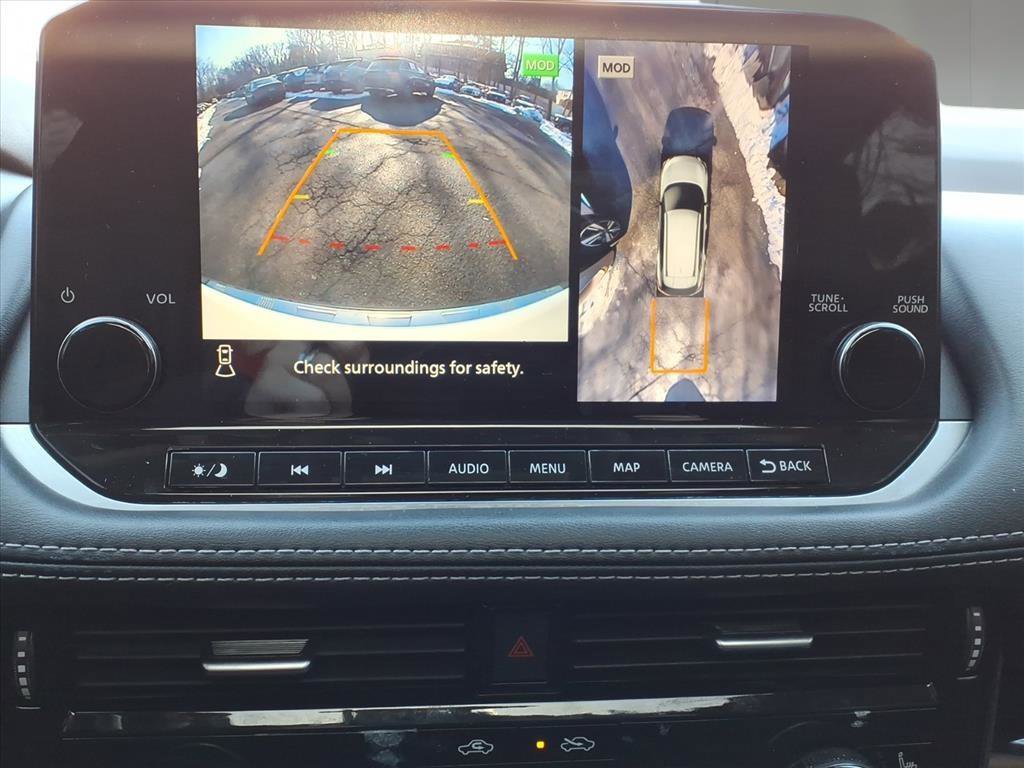 Used 2023 Nissan Rogue SL w/ SL Premium Package image 23