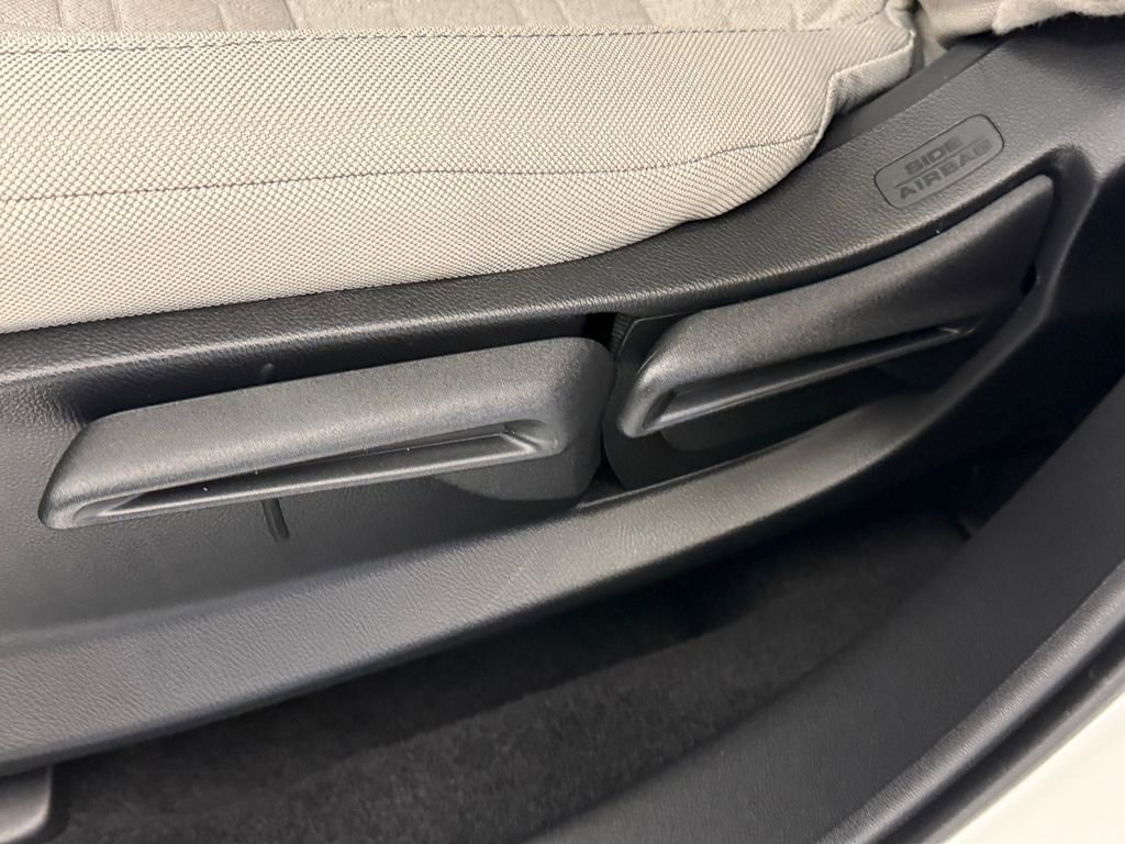 New 2026 Honda HR-V LX image 23