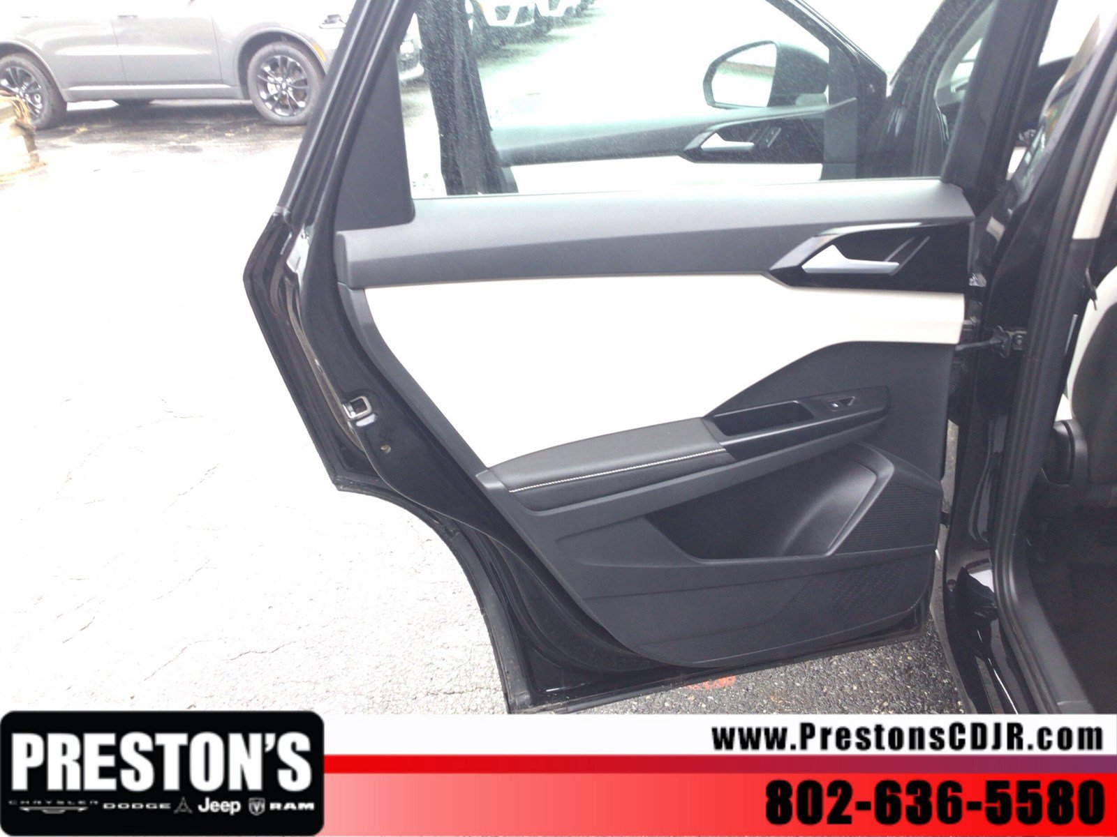 Used 2025 Volkswagen Taos S AWD/4WD image 13