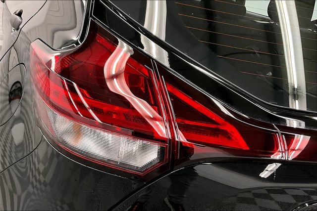 New 2025 Nissan Kicks Play S image 18