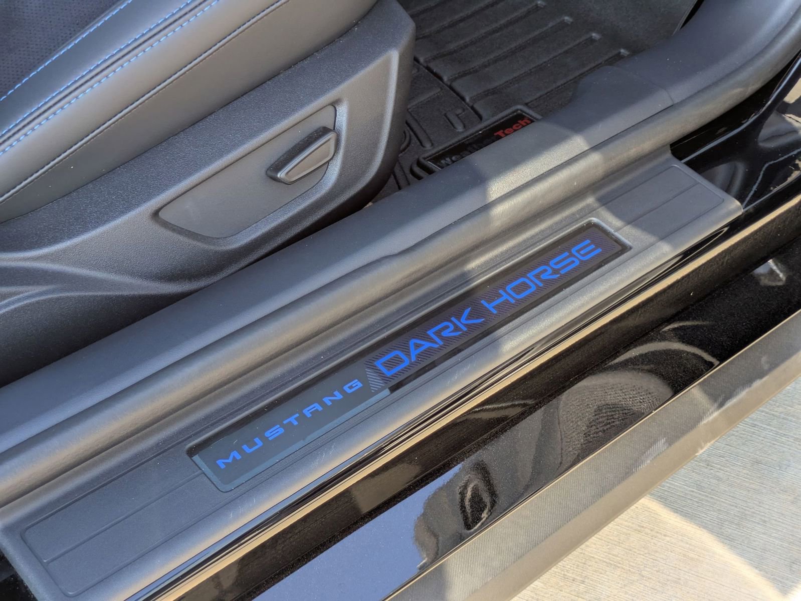 Used 2024 Ford Mustang Dark Horse image 30