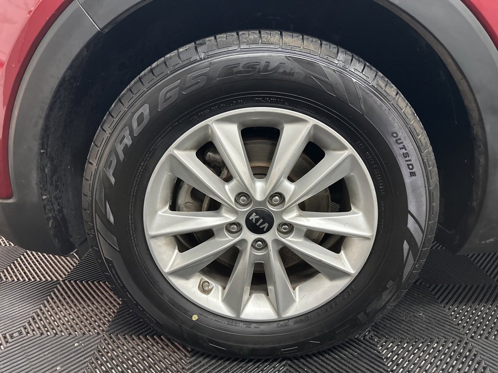 Used 2019 Kia Sorento LX w/ LX Convenience Package image 36