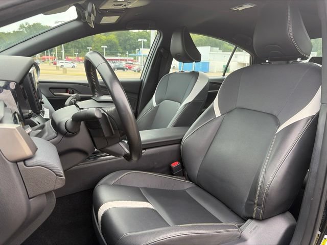 Used 2025 Toyota Camry SE FWD image 23