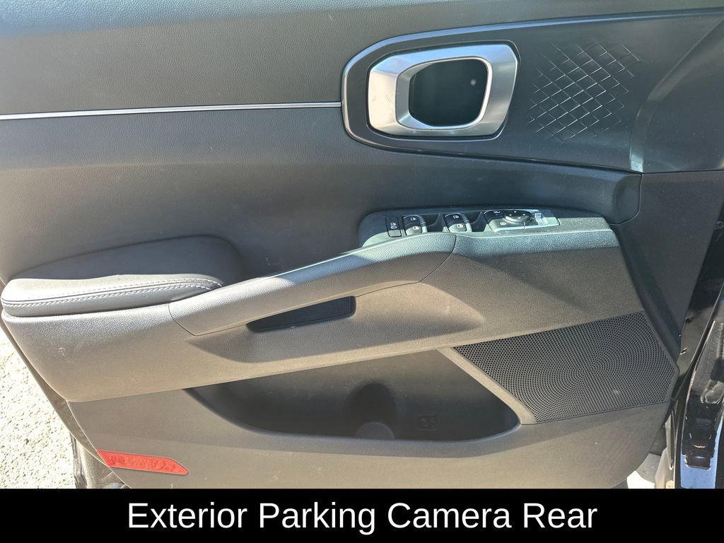 Used 2025 Kia Sorento S w/ Panoramic Sunroof Package FWD image 15