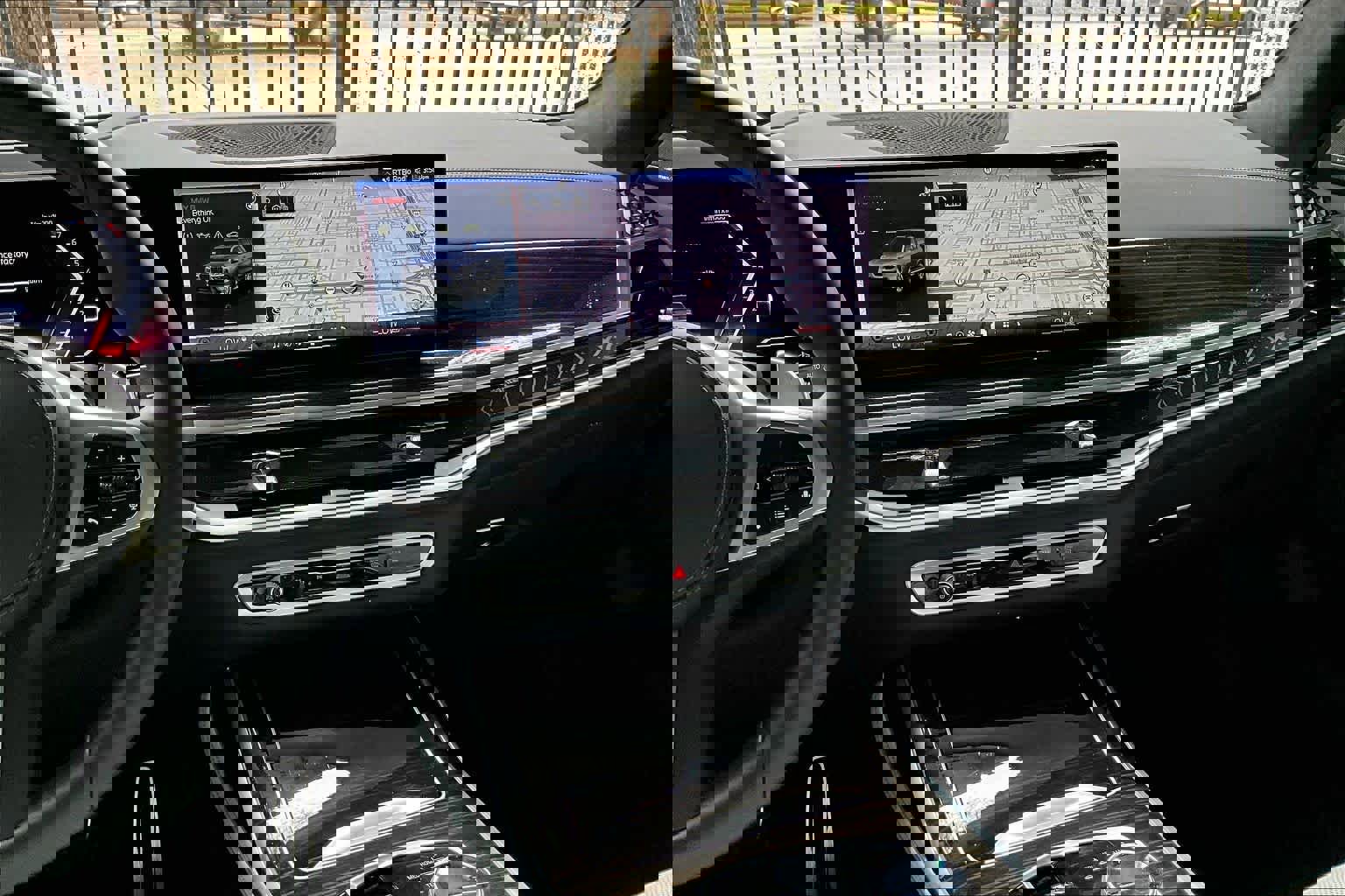 Used 2025 BMW X7 xDrive40i w/ Executive Package image 6