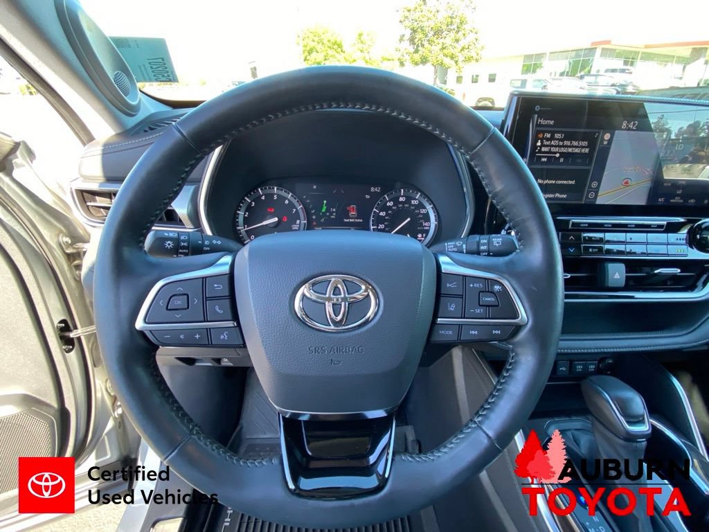Certified 2020 Toyota Highlander Platinum AWD/4WD image 44