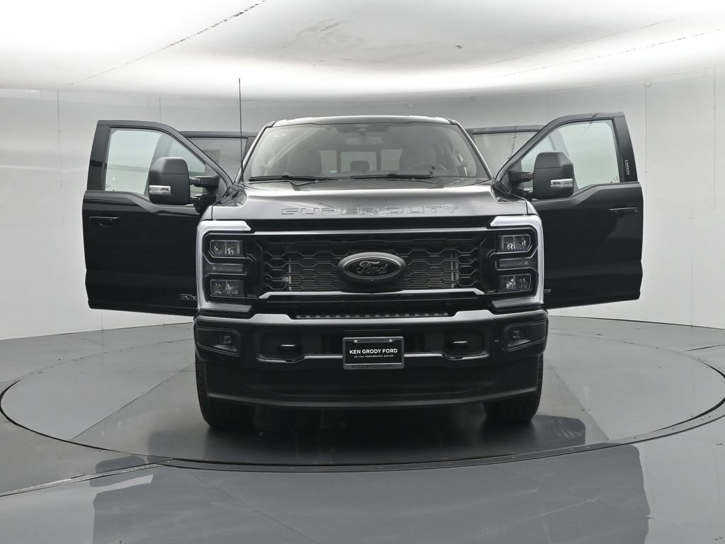 New 2026 Ford F250 XLT w/ XLT Premium Package AWD/4WD image 31