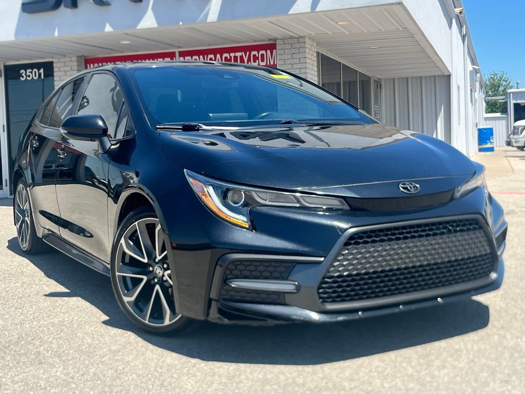 Used 2022 Toyota Corolla SE w/ SE Premium Package FWD image 1