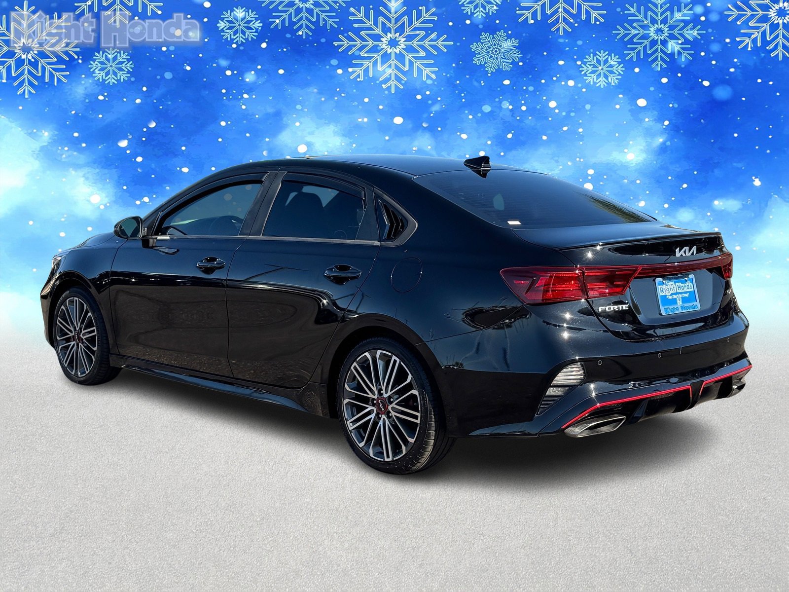 Used 2022 Kia Forte GT image 4