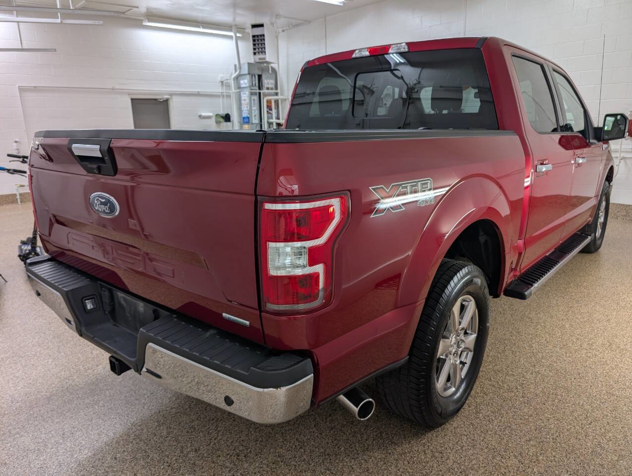 Used 2018 Ford F150 XLT w/ Equipment Group 302A Luxury image 4