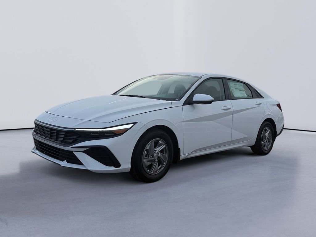 New 2026 Hyundai Elantra SE FWD image 7