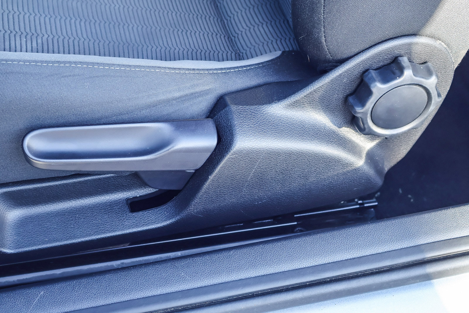 Used 2013 Volkswagen Beetle 2.5 image 9