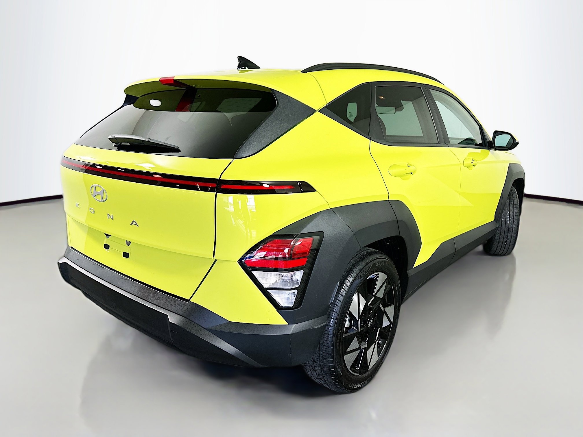 Certified 2024 Hyundai Kona SEL FWD image 7