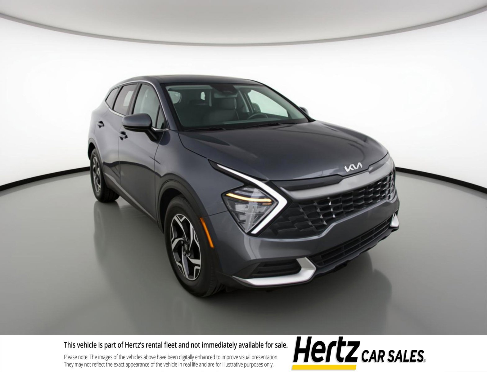 Used 2025 Kia Sportage LX image 1