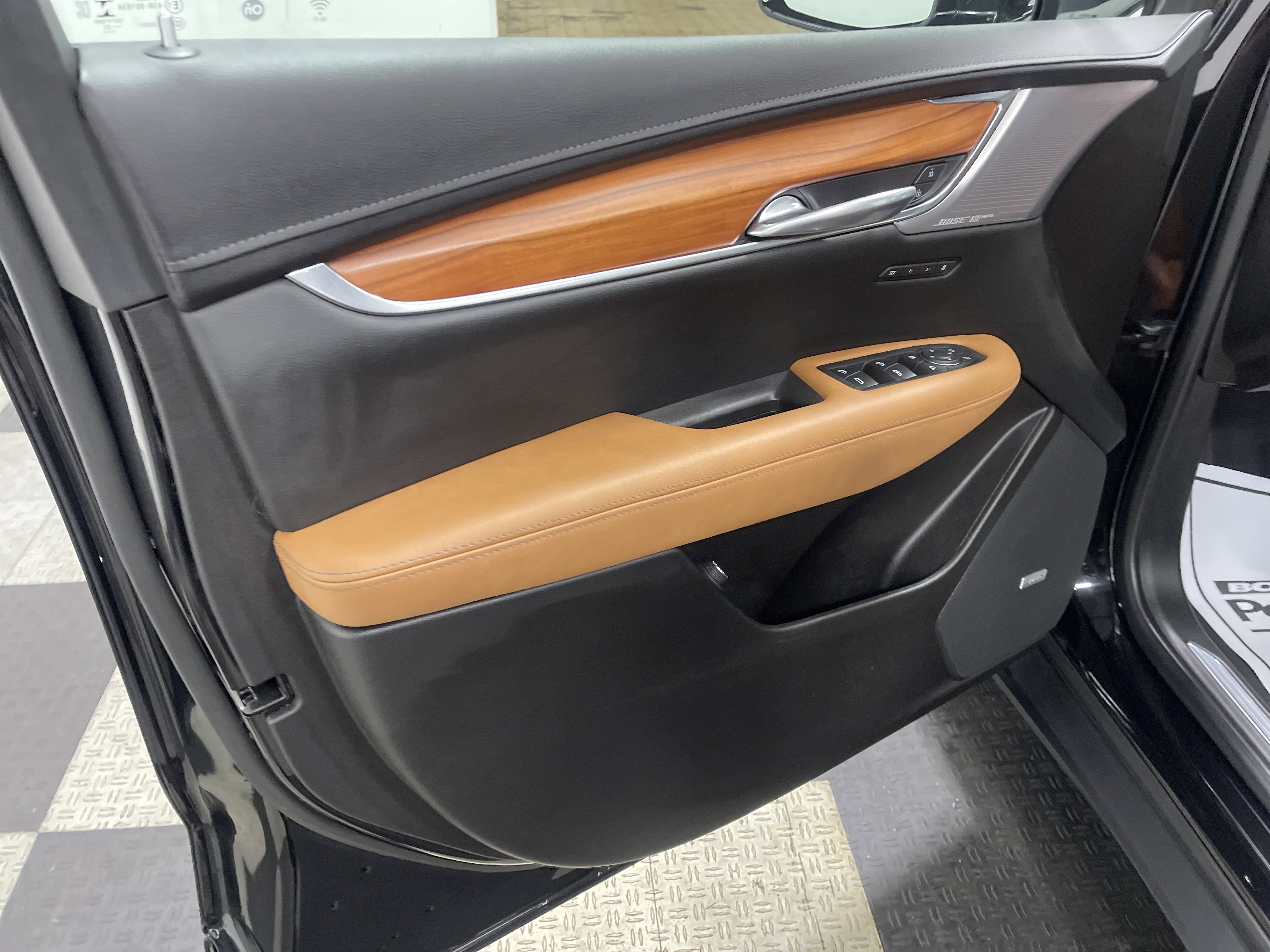 Used 2022 Cadillac XT5 Premium Luxury image 10