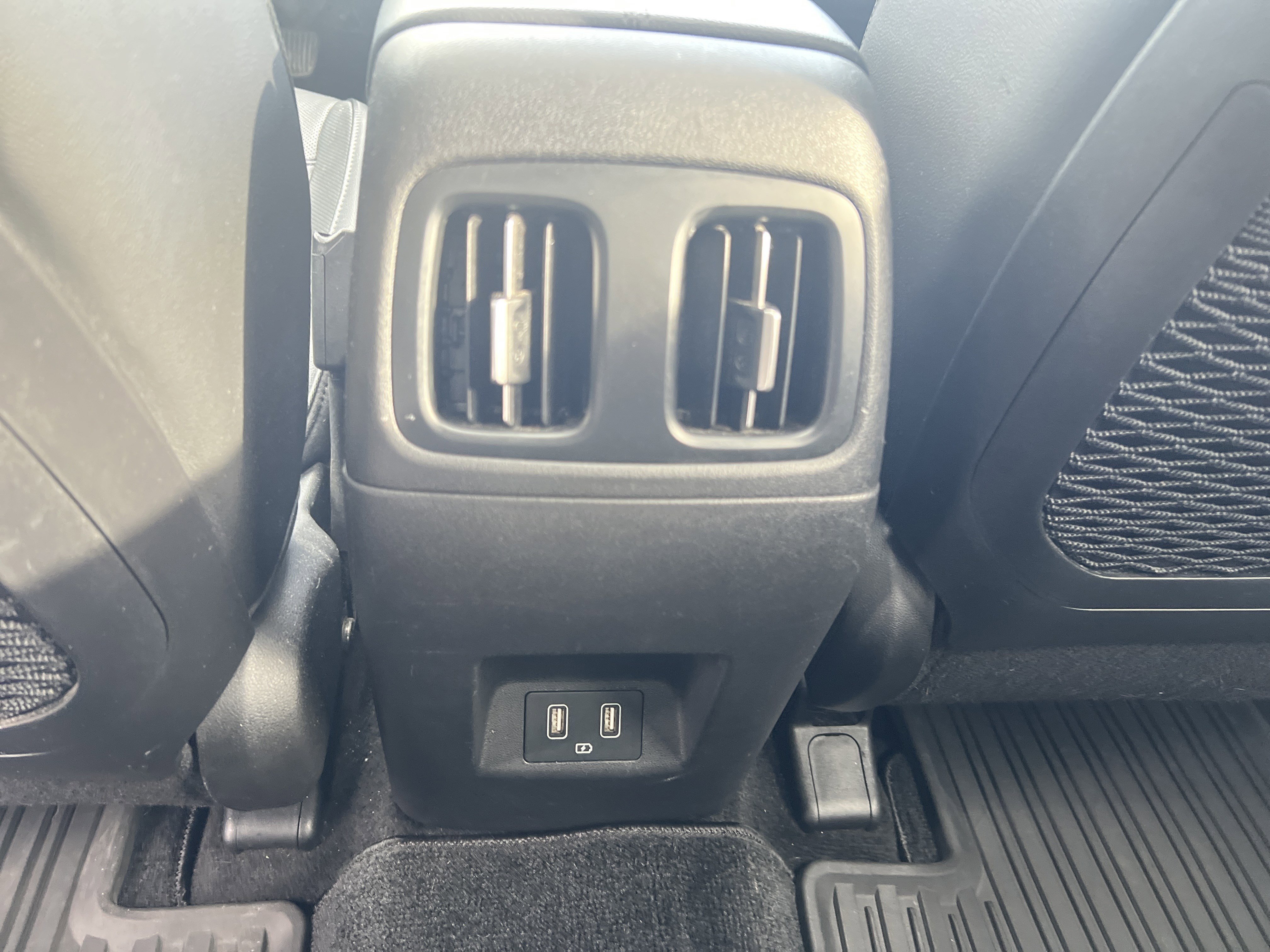 Used 2022 Hyundai Santa Cruz Limited image 26