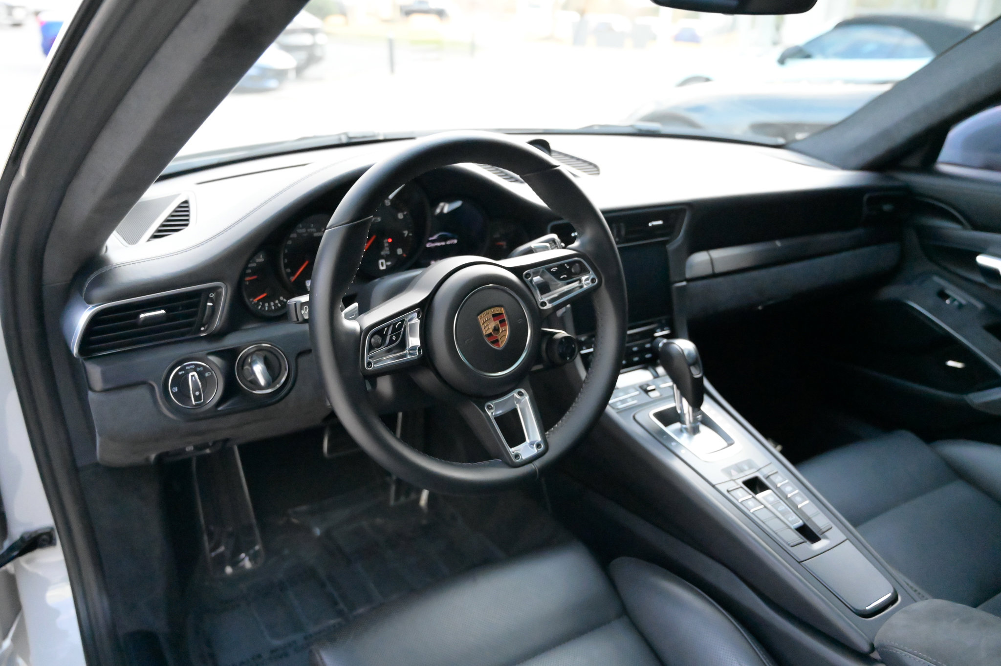 Used 2019 Porsche 911 Carrera GTS image 16