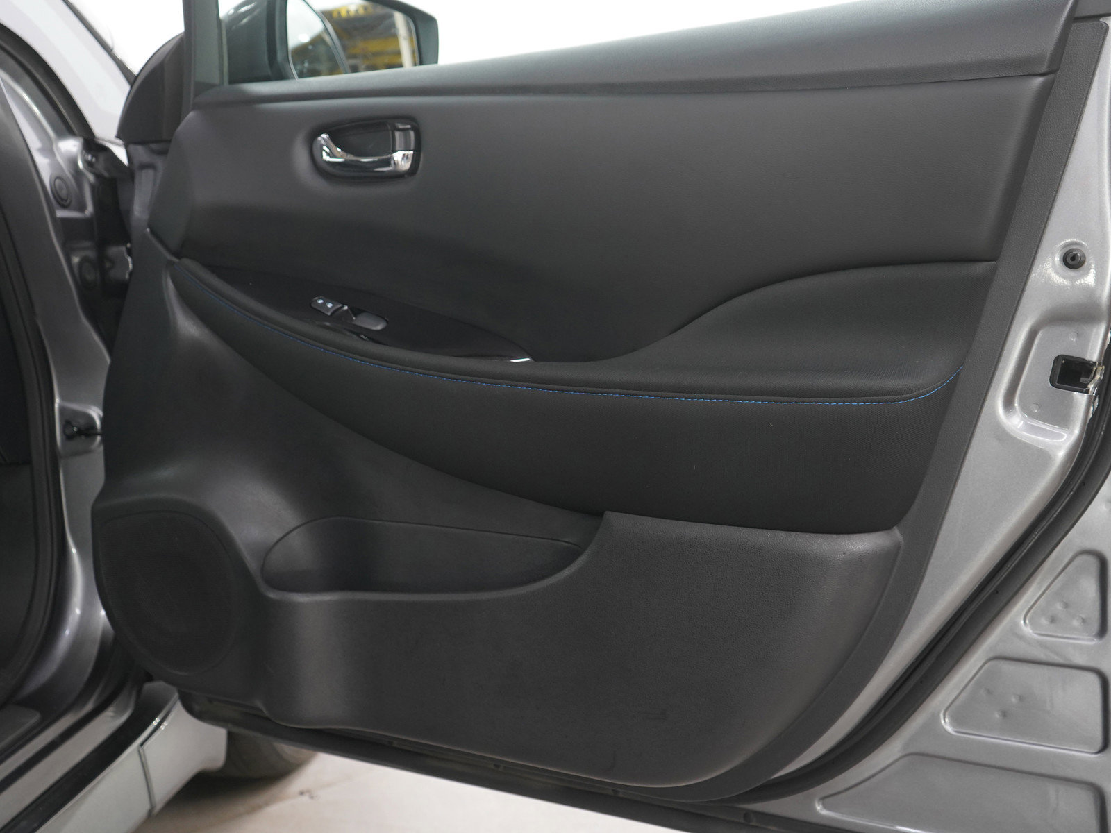 Used 2023 Nissan Leaf SV Plus FWD image 9