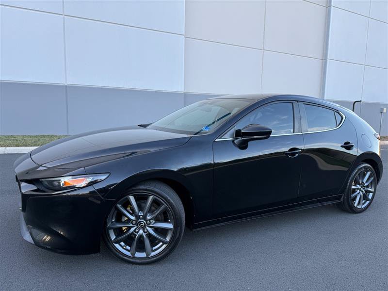 Used 2019 MAZDA MAZDA3 Hatchback FWD image 4