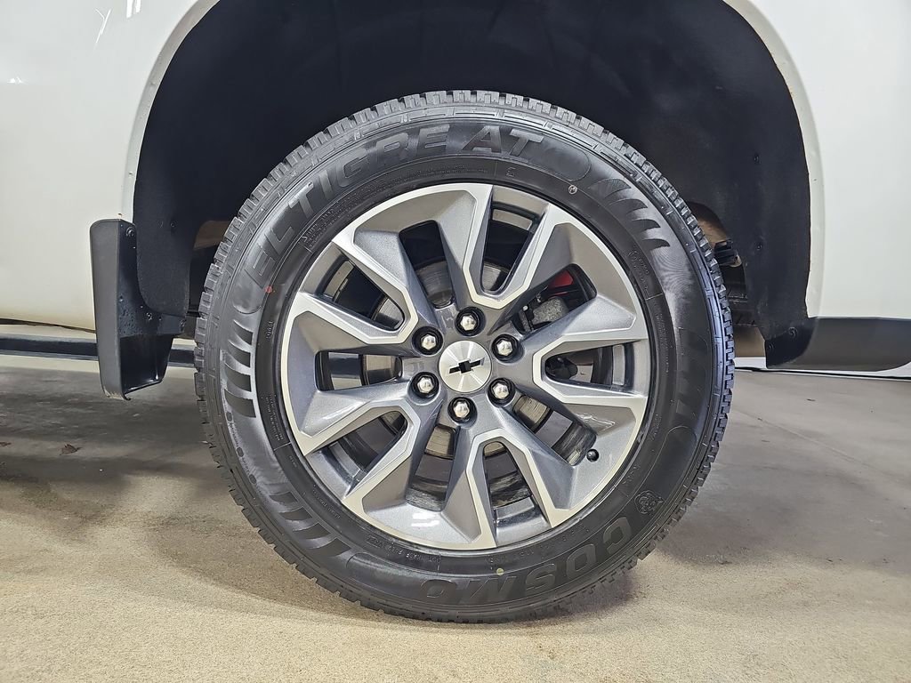 Certified 2021 Chevrolet Silverado 1500 RST image 37