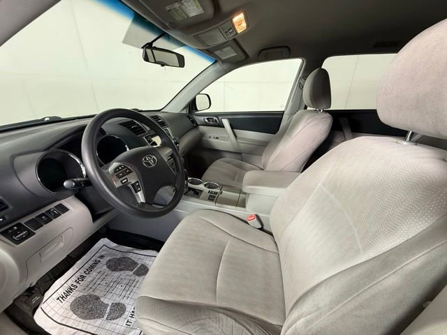 Used 2013 Toyota Highlander FWD image 5