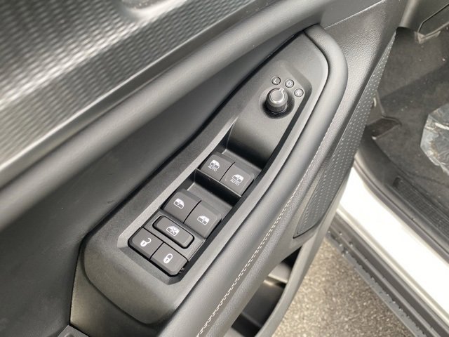 New 2025 Jeep Grand Cherokee L Altitude image 13