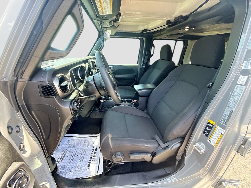 Used 2023 Jeep Wrangler Unlimited AWD/4WD image 23