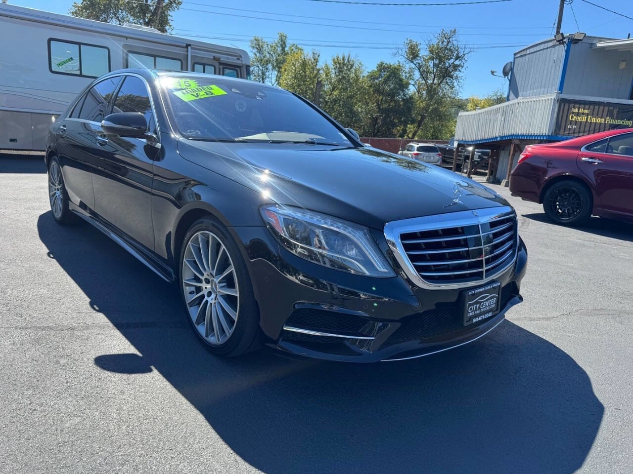 Used 2015 Mercedes-Benz S 550 Sedan image 2