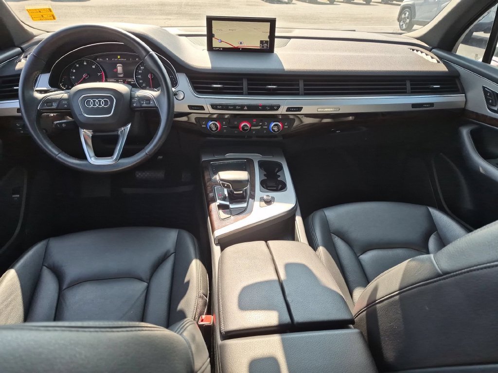 Used 2017 Audi Q7 2.0T Premium AWD/4WD image 25