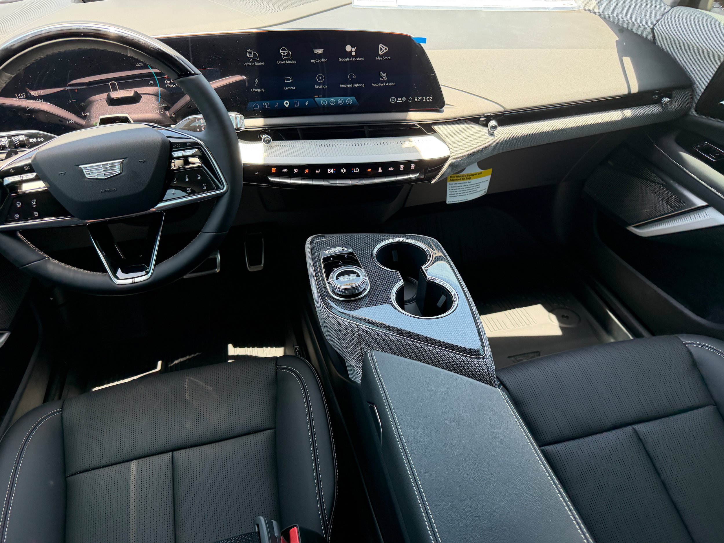 New 2026 Cadillac Optiq Sport 2 w/ LPO, Floor Liner Package AWD/4WD image 15